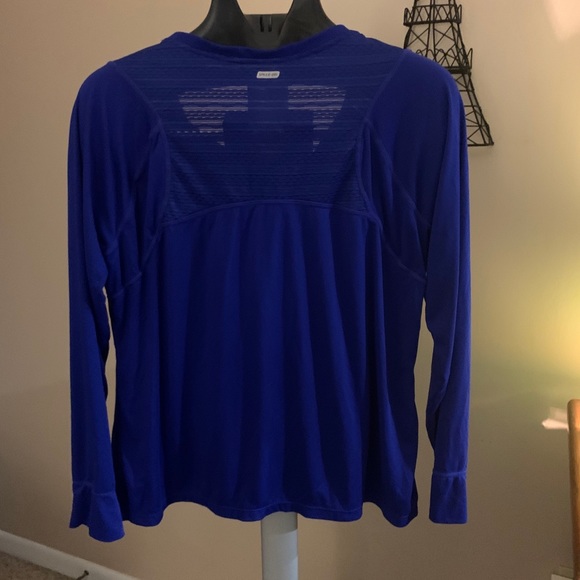 Women’s Dry-Fit long sleeve Top - Picture 2 of 2